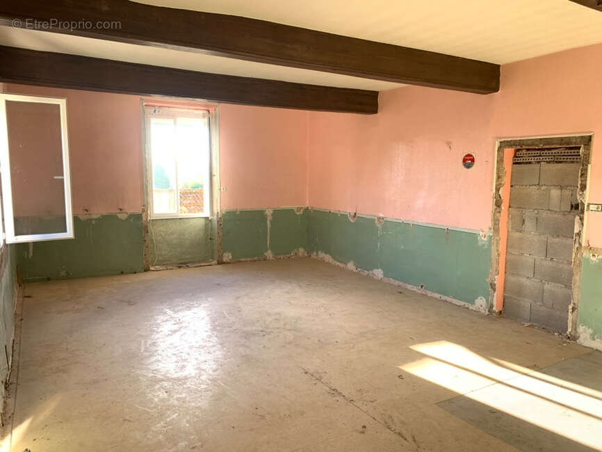 Maison à SAINT-NIZIER-SOUS-CHARLIEU