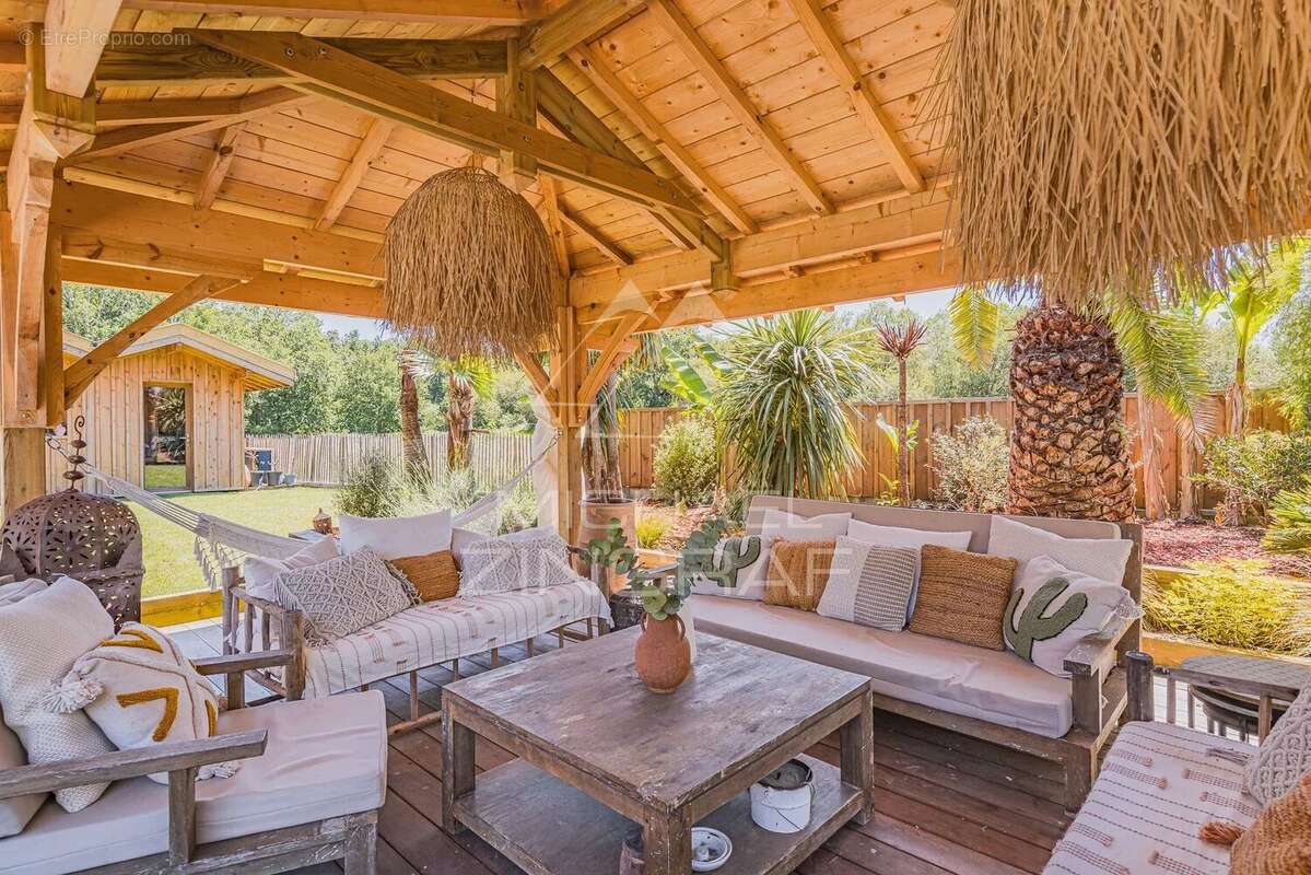 Maison à MIOS