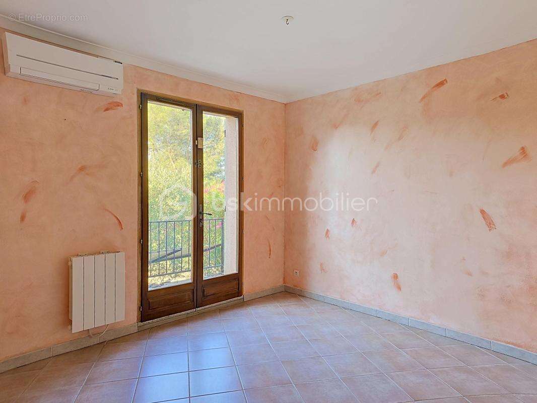 Vers-Pont-du-Gard – Maison de plain-pied 4 pièces – 94 m² – Vue panoramique exceptionnelle sur les collines de Collias - photo 11