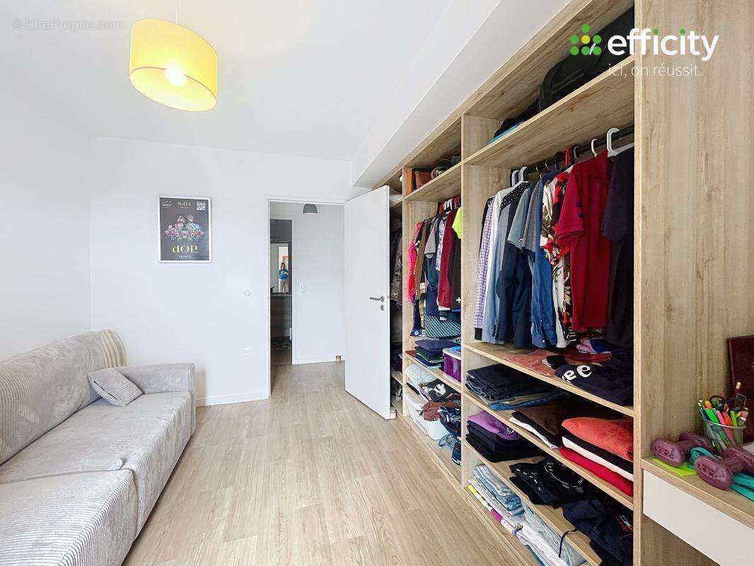 Appartement à SAINT-JACQUES-DE-LA-LANDE