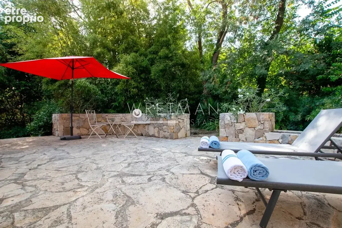 Co Exclusive À vendre près de Valbonne - Domaine de 3 logements - photo 47