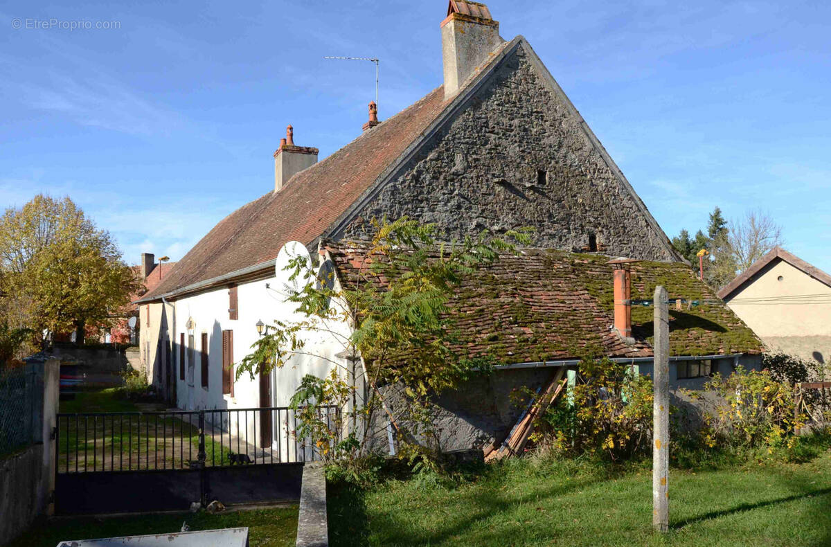 Maison à SAINT-SEINE