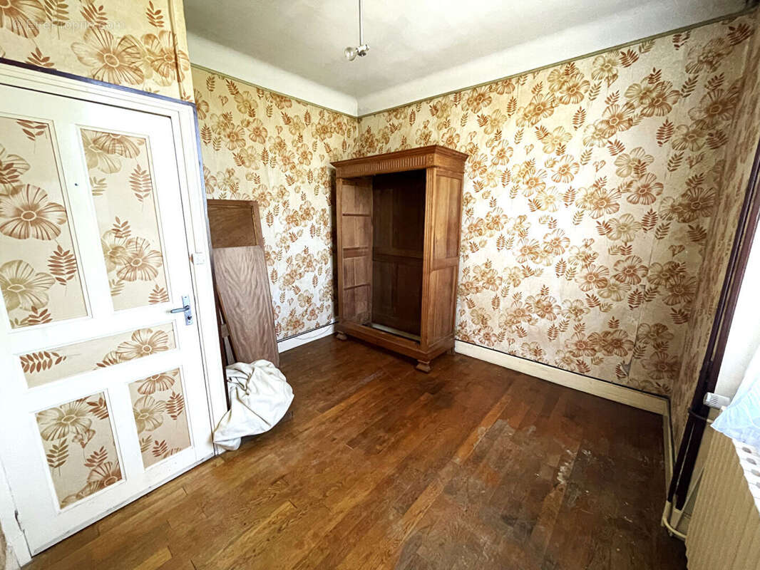 Maison à SAINT-GERVAIS-D&#039;AUVERGNE