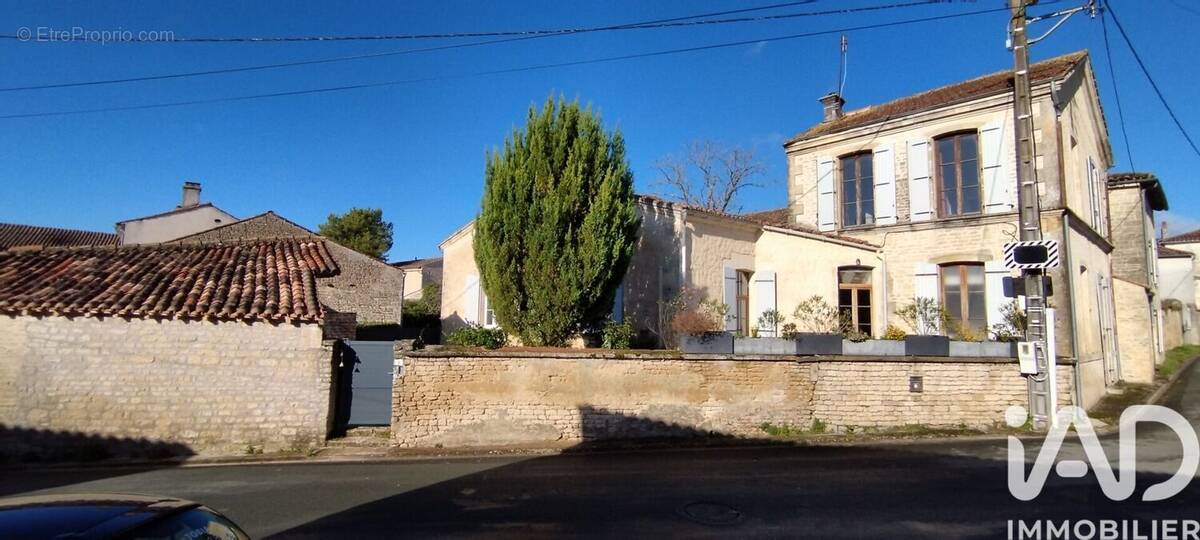 Photo 1 - Maison à AULNAY