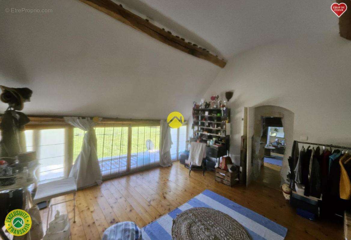 Maison à JOUET-SUR-L&#039;AUBOIS