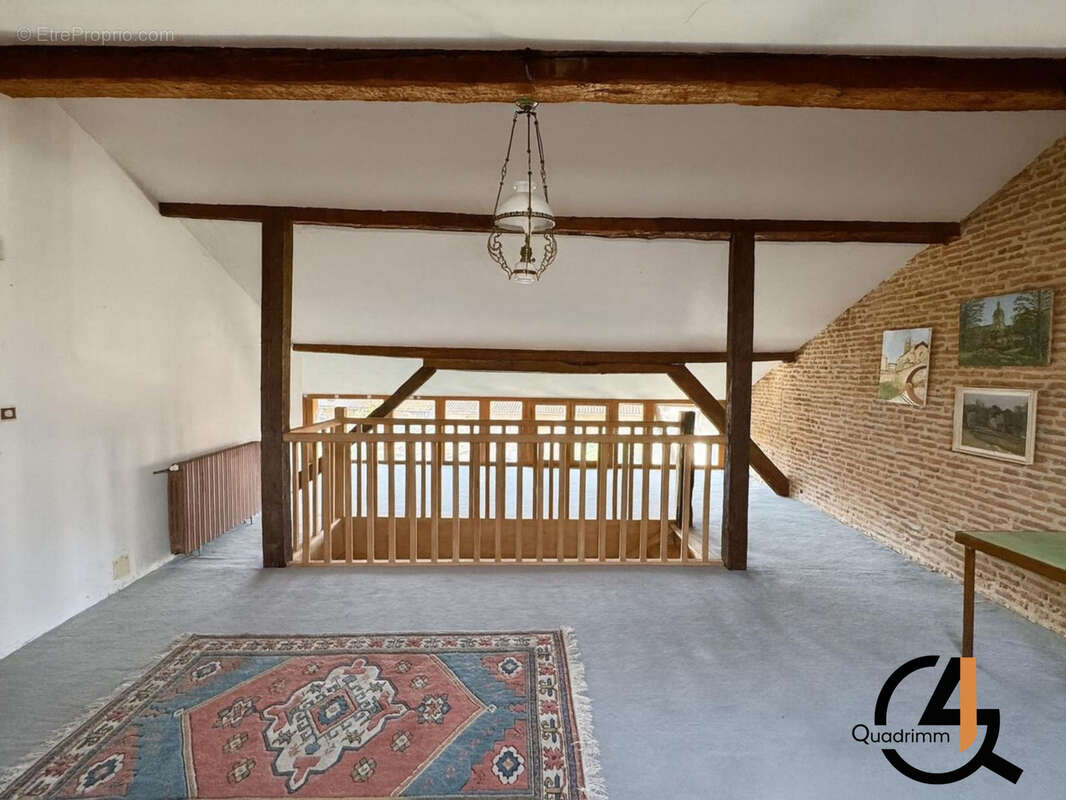 Maison à MONTESQUIEU-VOLVESTRE