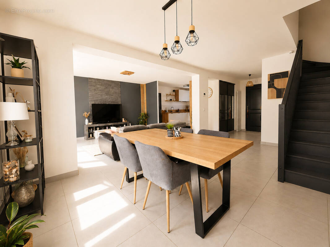 À 5 min de la gare de Gazeran, Maison familiale coup de cœur de 2012, 4 chambres, Garage 34 m2 - photo 3