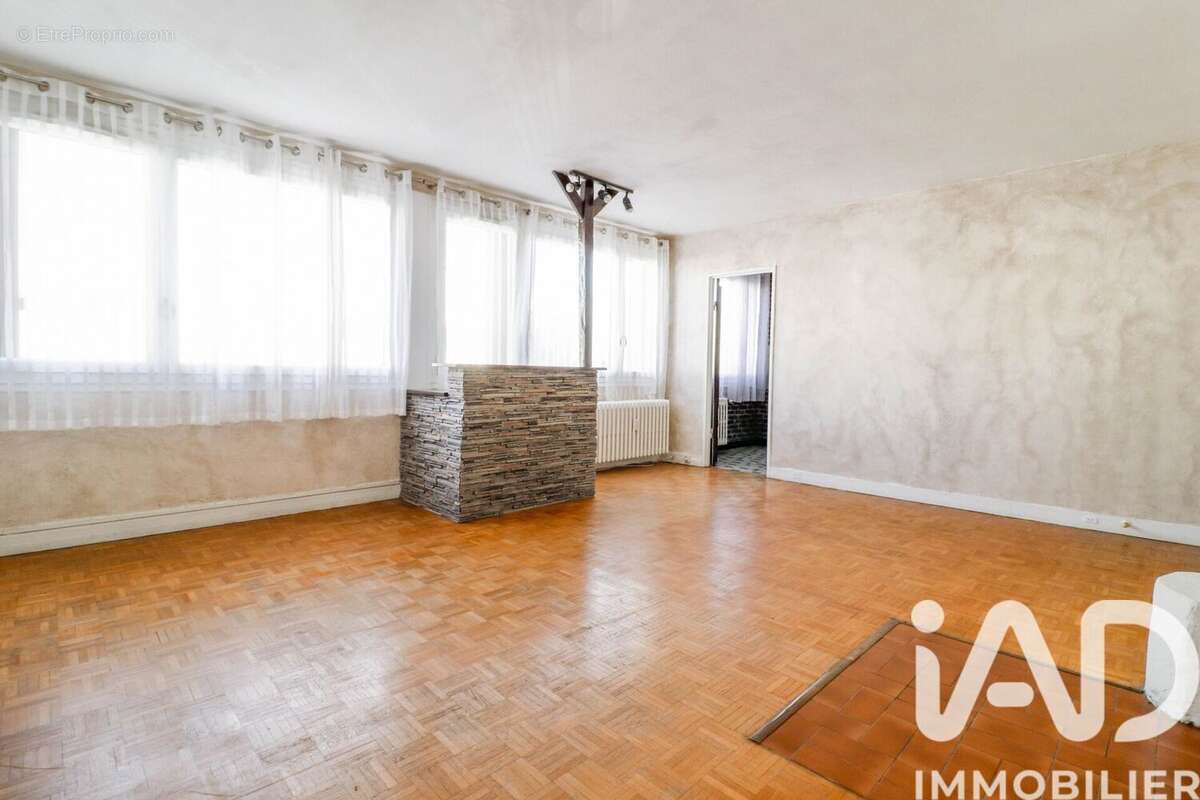 Photo 2 - Appartement à VILLEBON-SUR-YVETTE
