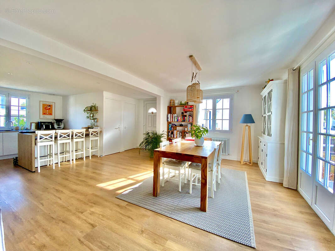 Maison centre La Baule Escoublac 7 pièce(s) 133.67 m2 habitables (164m2 au sol) - photo 3