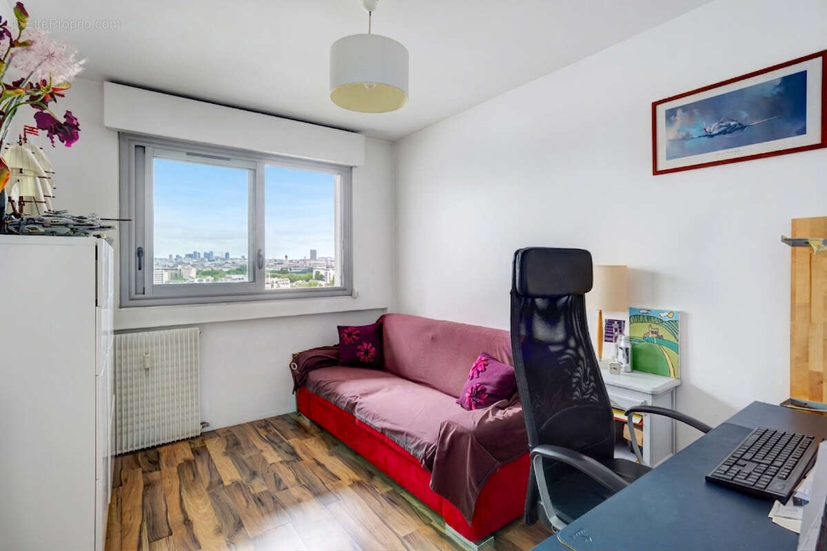 Appartement 7 pièces lumineux au dernier étage avec balcon - photo 10