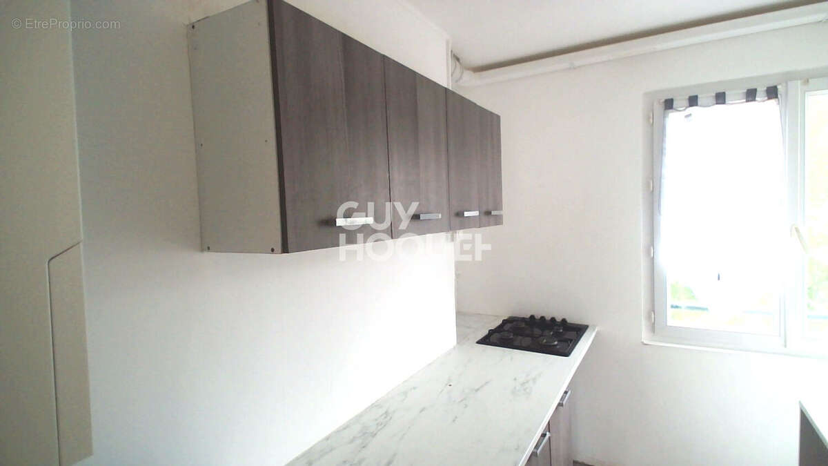 Appartement à CLICHY-SOUS-BOIS