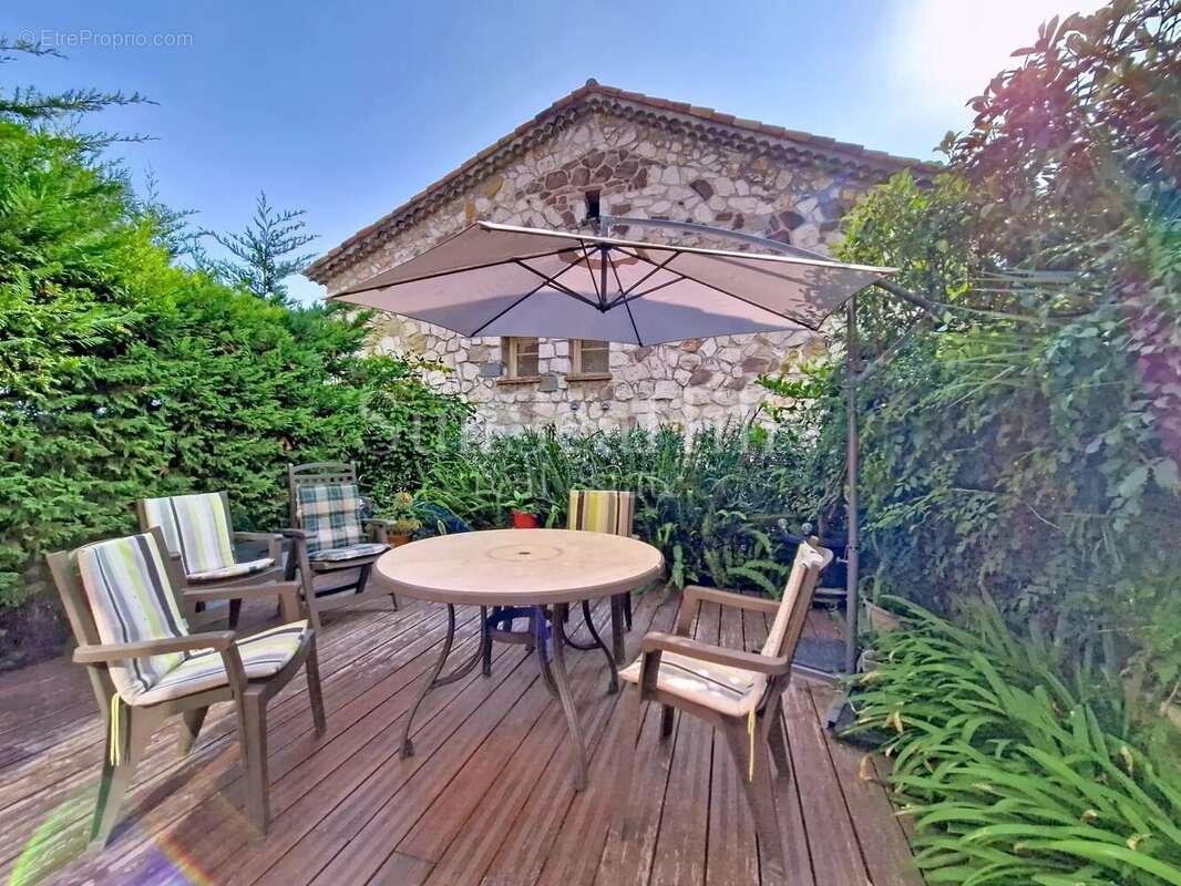 Appartement 4 pièces avec terrasses, sous-sol et parking couvert – Nice Bas Cyrnos - photo 3