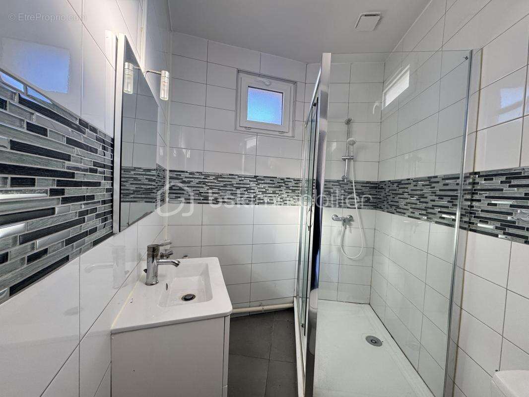 Appartement à RIVES