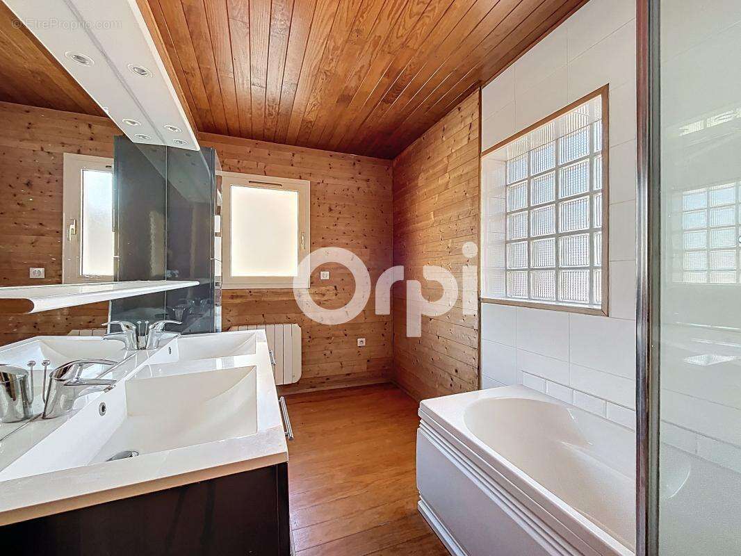 Maison à SAINTE-FEREOLE