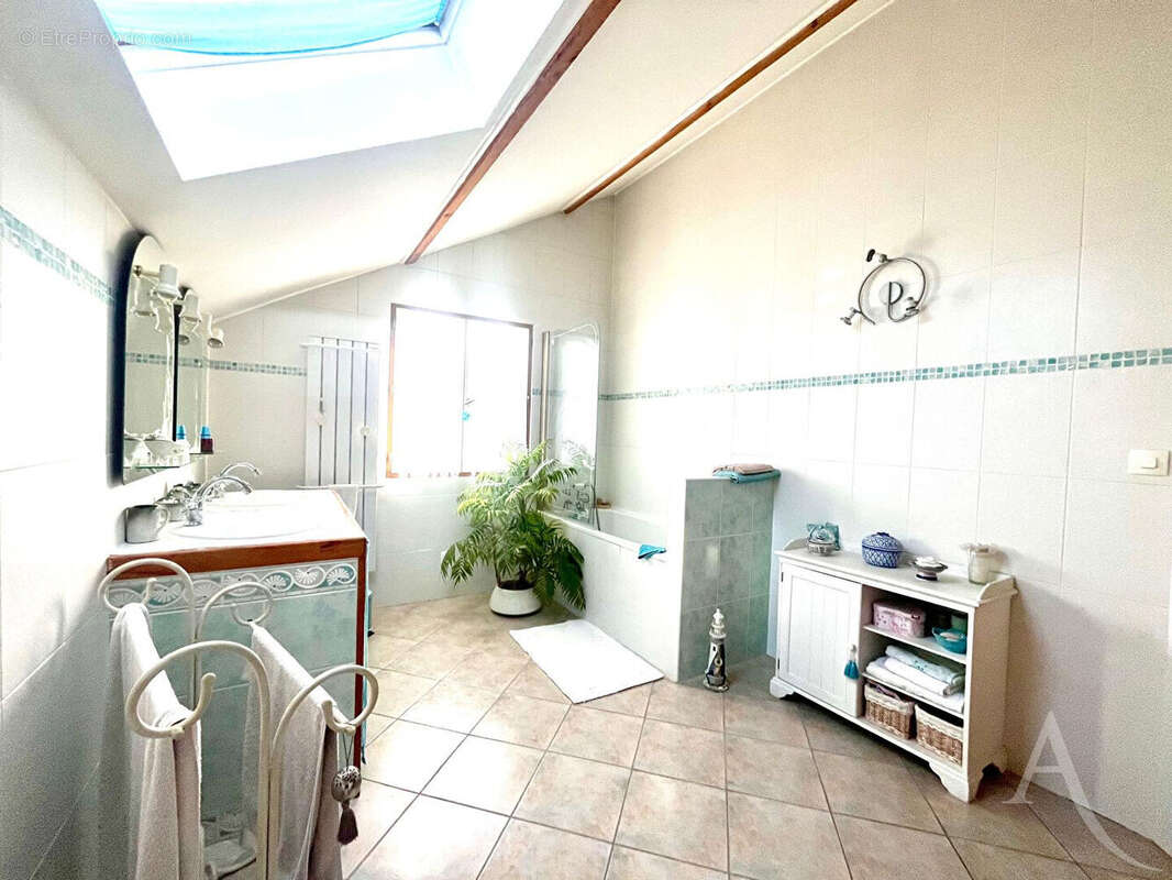 Maison à LIVRY-GARGAN