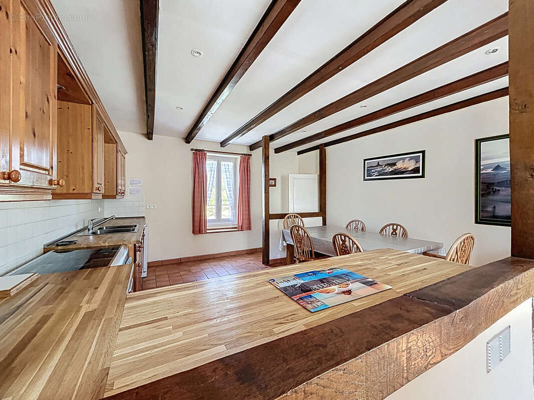 Maison à SAINT-SAUVEUR-LE-VICOMTE