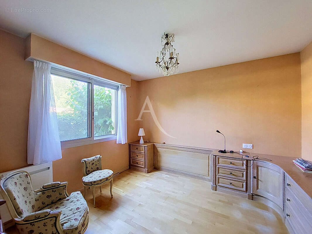 Appartement T3 avec jardin privatif, garage et cave . Proche du Parc de Moine - photo 7