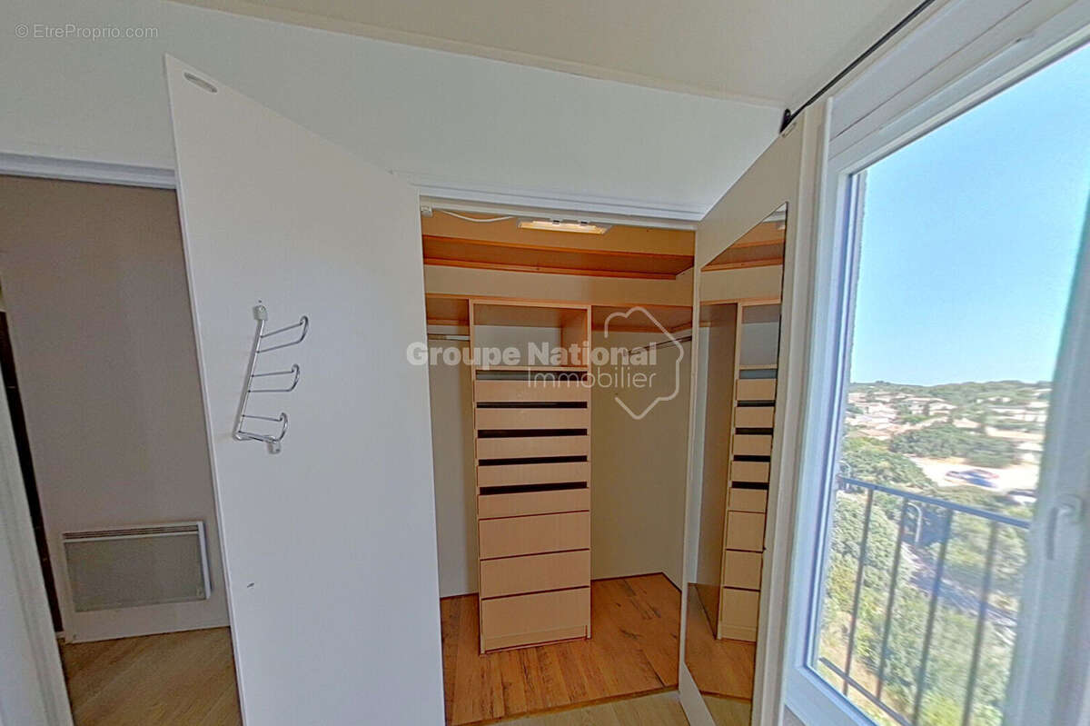 Appartement à VILLENEUVE-LES-AVIGNON