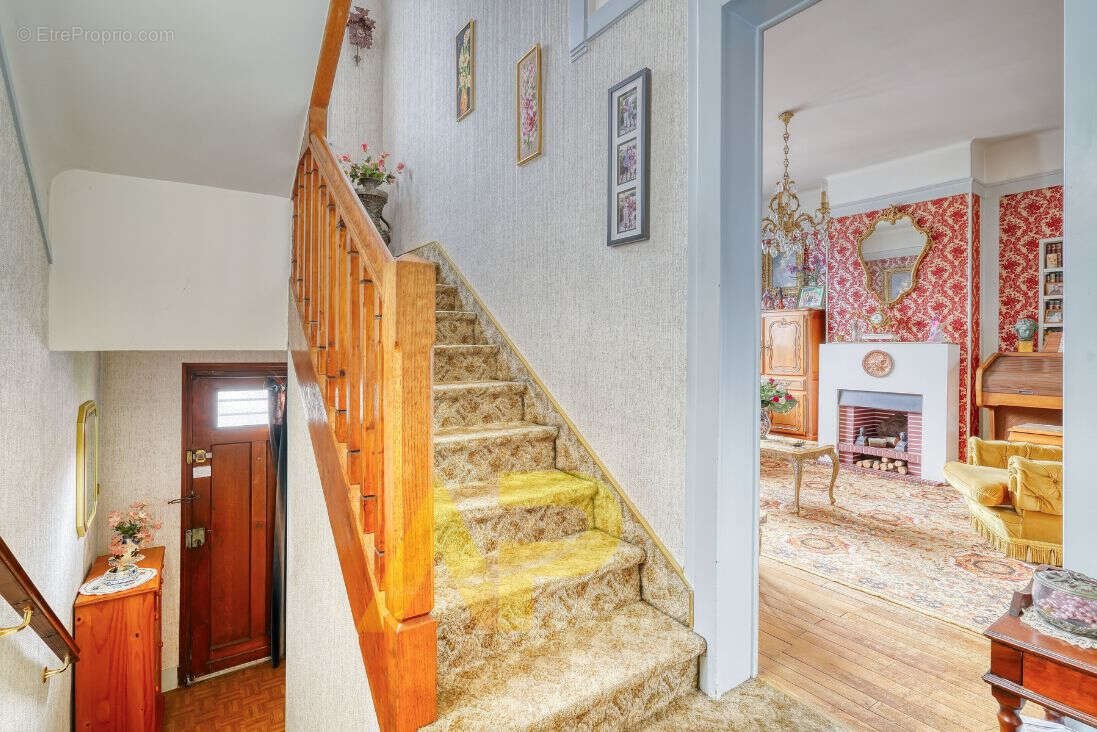 Maison à LE PLESSIS-ROBINSON