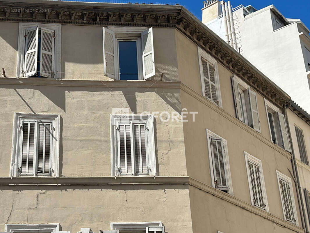 Appartement à MARSEILLE-7E