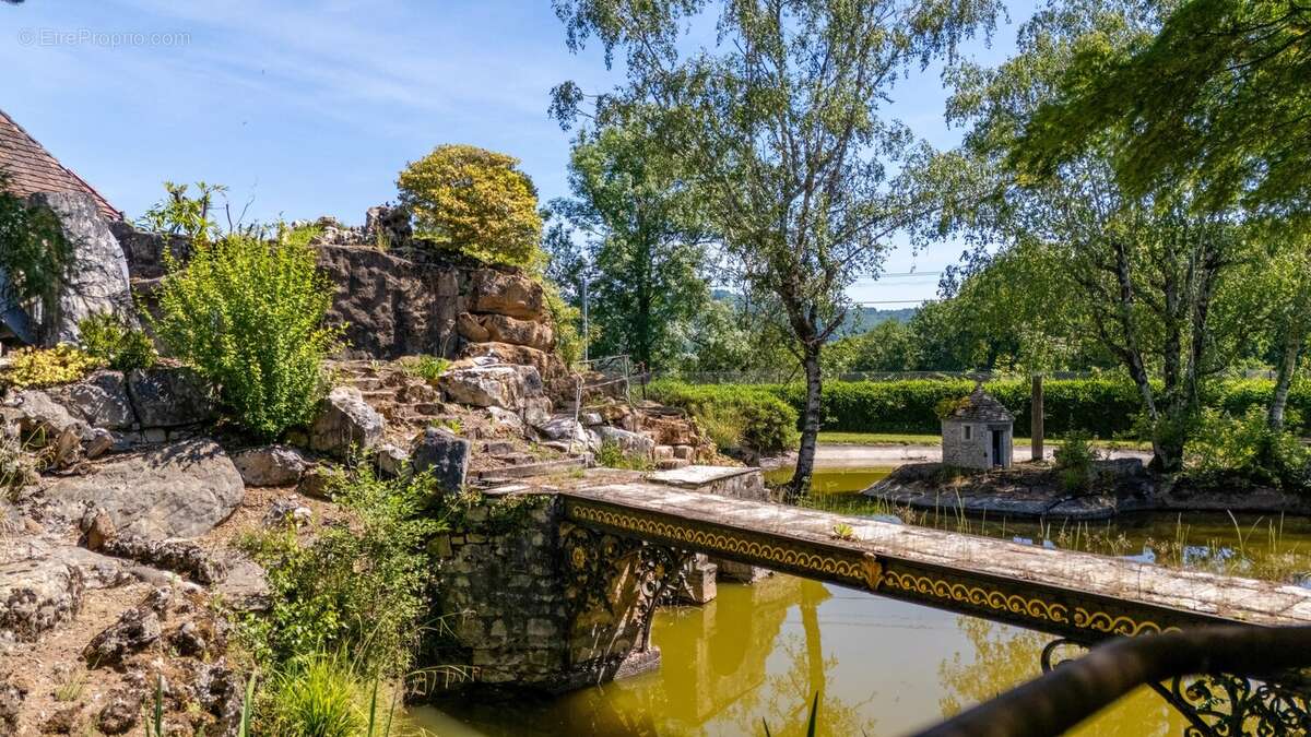 Maison à BEAULIEU-SUR-DORDOGNE