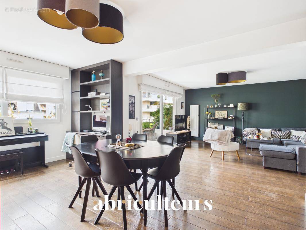 Appartement à PARIS-12E