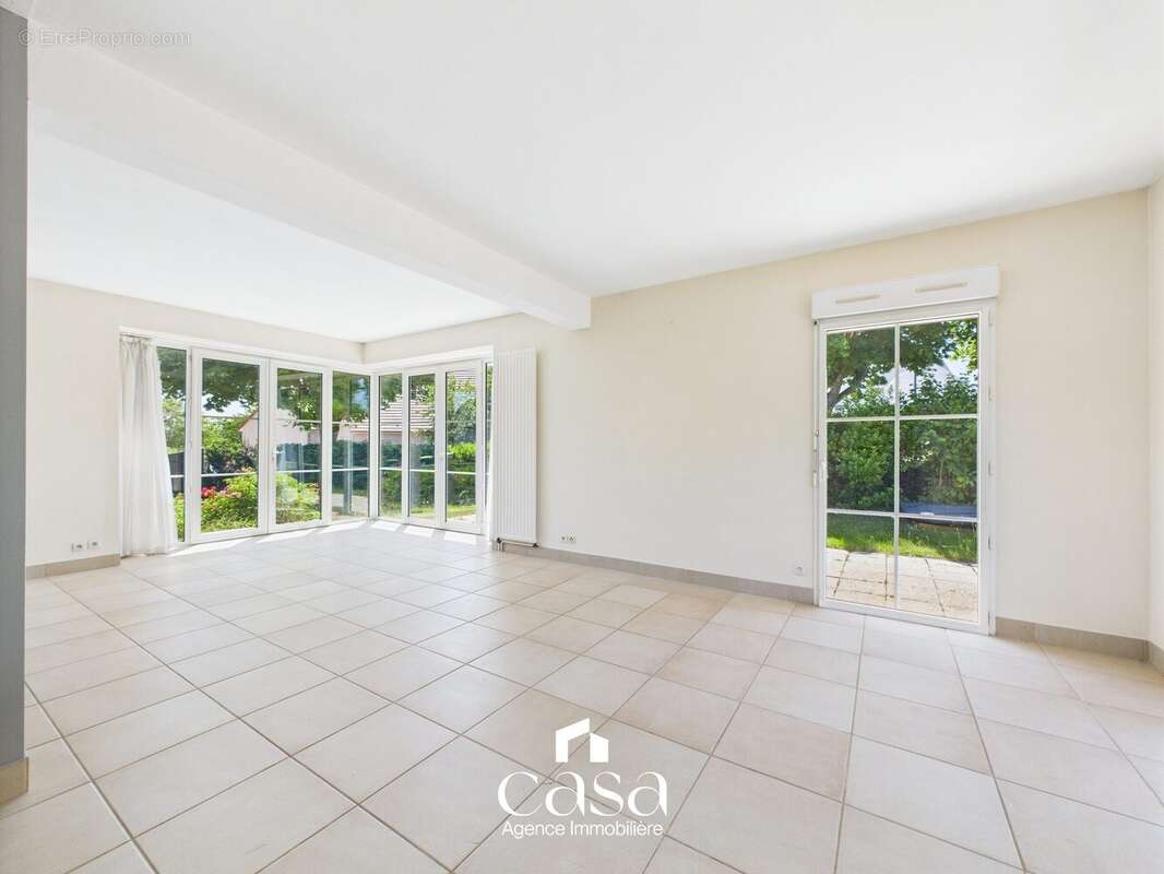 Maison à BIEVILLE-BEUVILLE