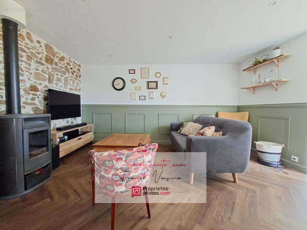 A VENDRE en Exclusivité à Saint Paul en Pareds, Maison de 90 m2 avec 3 chambres sur une parcelle de  284 m2, plus jardins et dép - photo 14