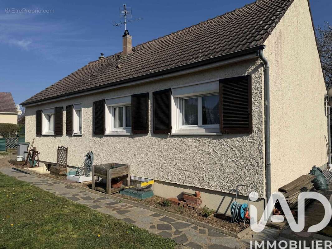 Photo 2 - Maison à CHATEAU-LANDON