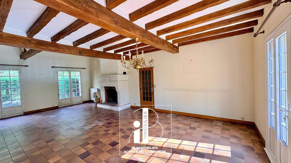 Maison à BOURRON-MARLOTTE