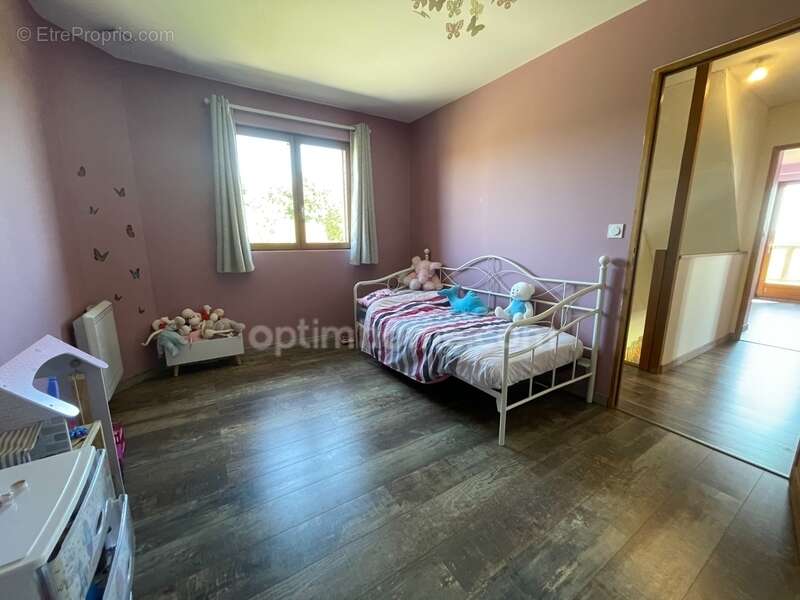 Maison à SAINT-ETIENNE-DE-FURSAC