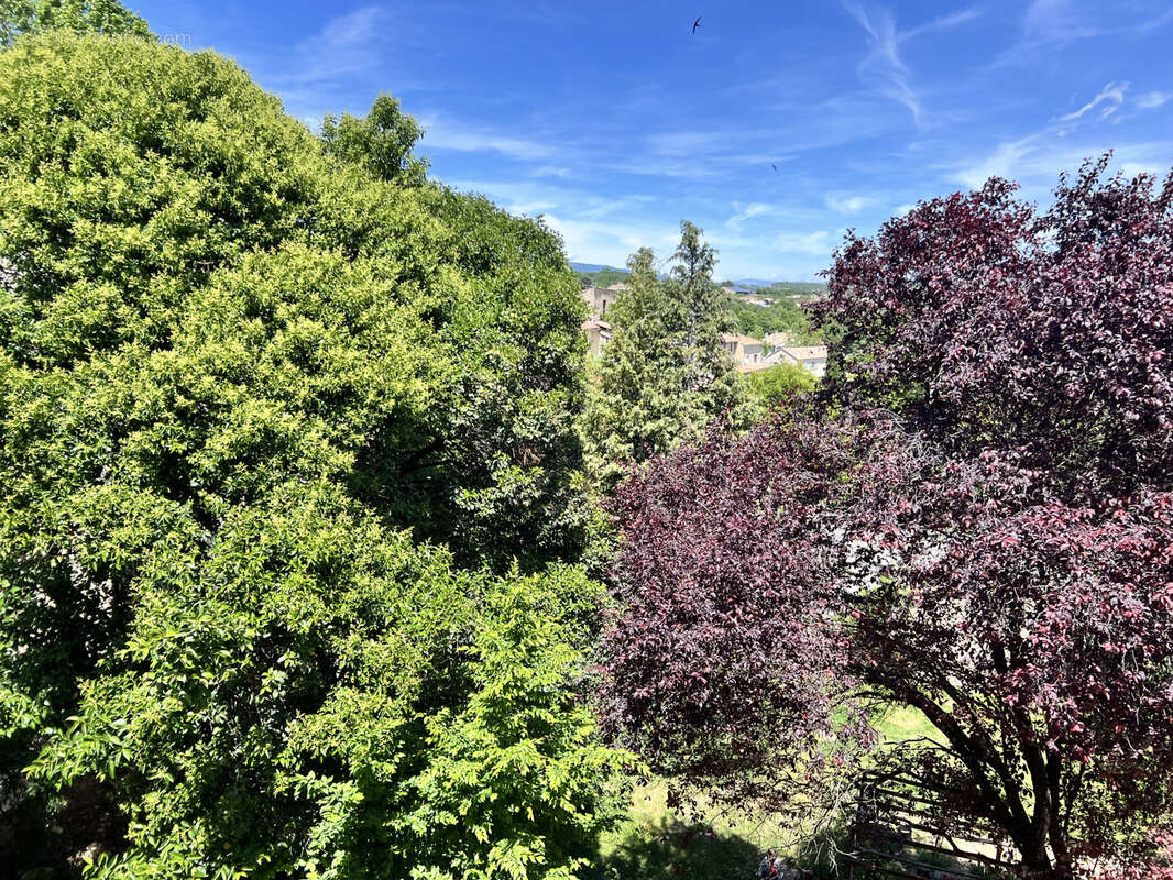 Appartement à FORCALQUIER
