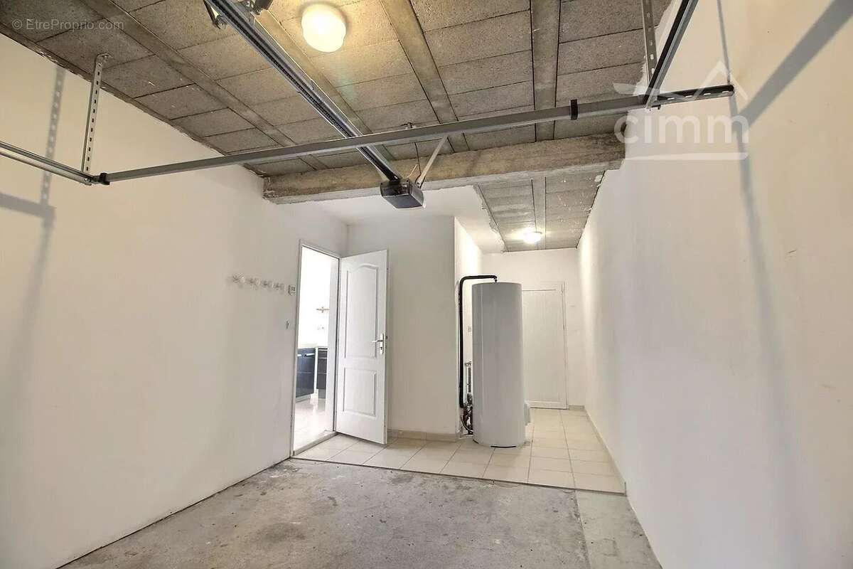 Maison à MONTLOUIS-SUR-LOIRE