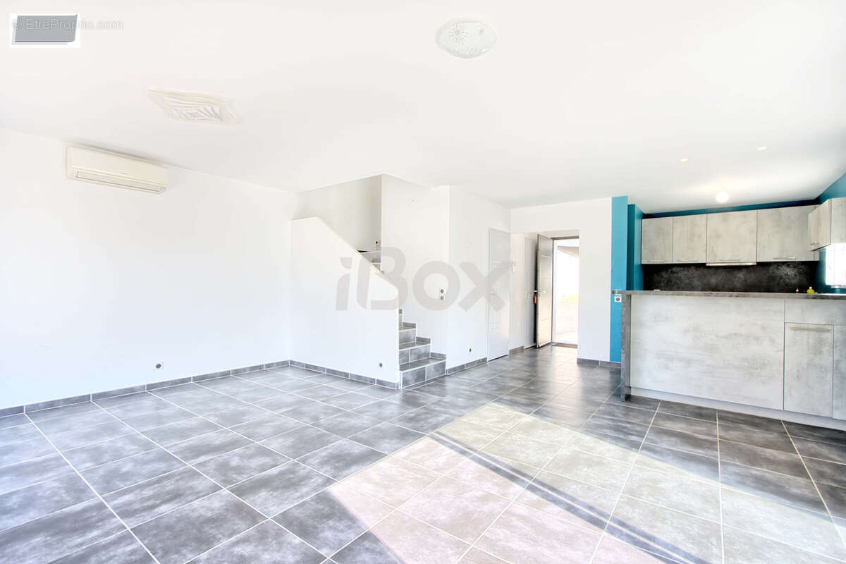 Maison récente 4 pièces au Castellet - photo 9
