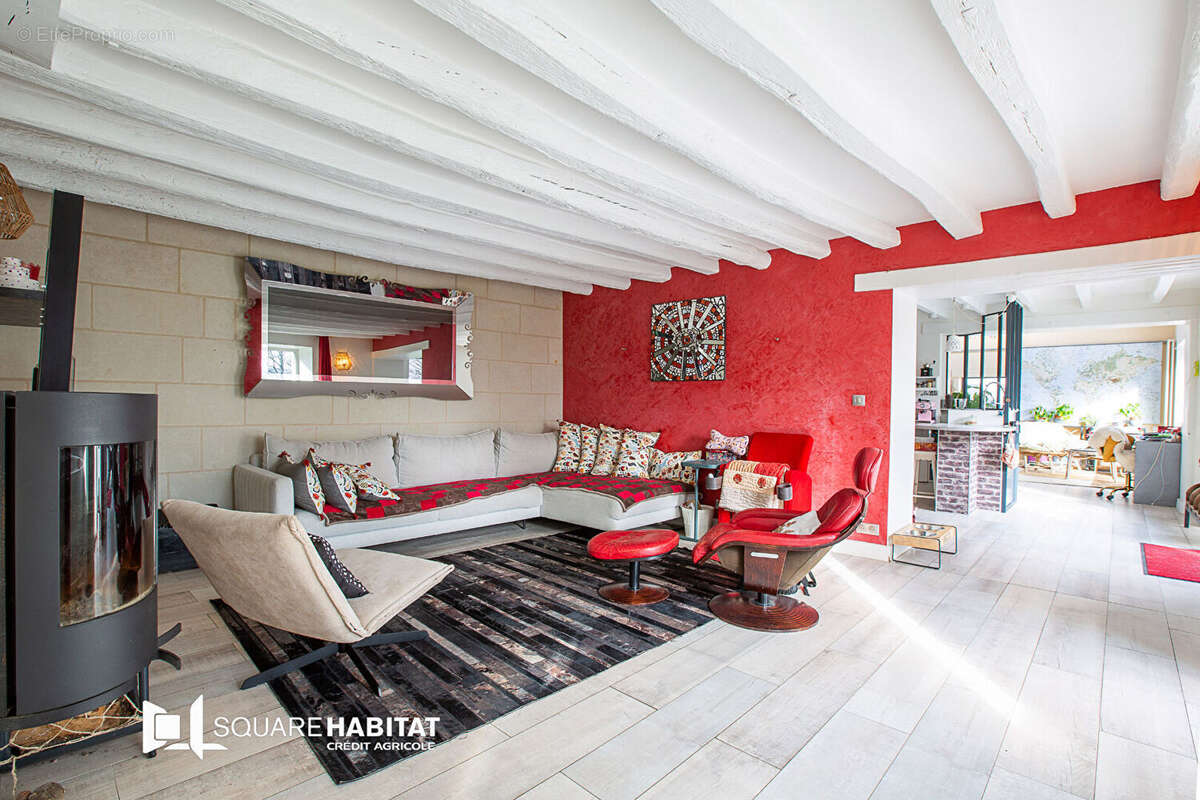 Maison à VILLEVEQUE