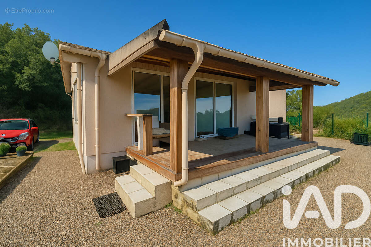 Photo 3 - Maison à LE MUY