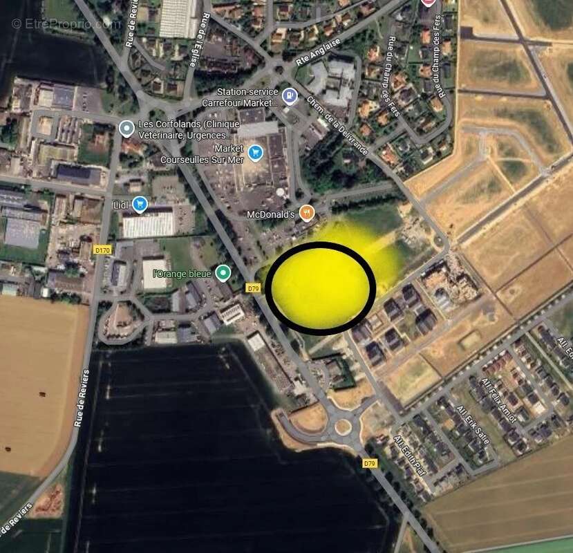 Commerce à COURSEULLES-SUR-MER