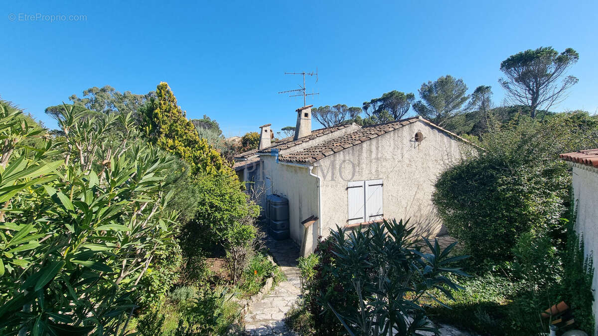 Maison à FREJUS