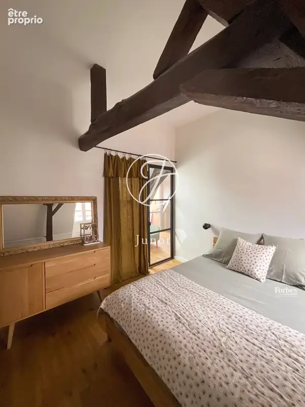 Lille - VIEUX LILLE - Maison -  6 pièces - 138m² - 3 chambres - Terrasse - Bureau - photo 17
