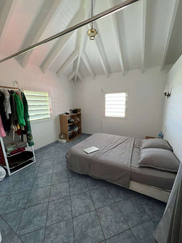 Maison à CAPESTERRE-BELLE-EAU