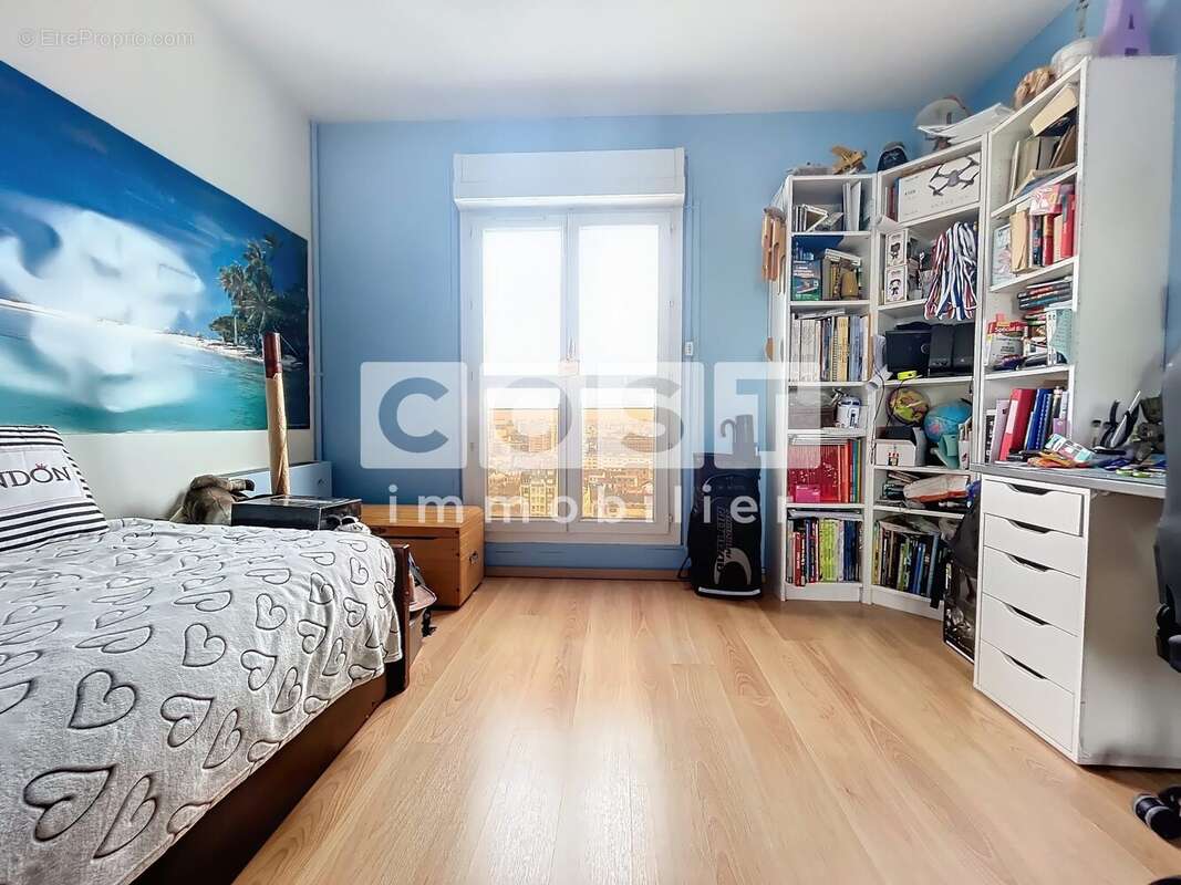 Appartement à ASNIERES-SUR-SEINE