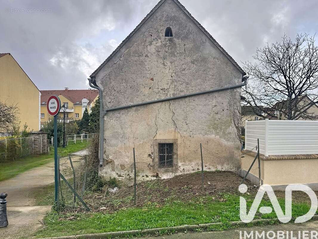Photo 2 - Maison à SERRIS