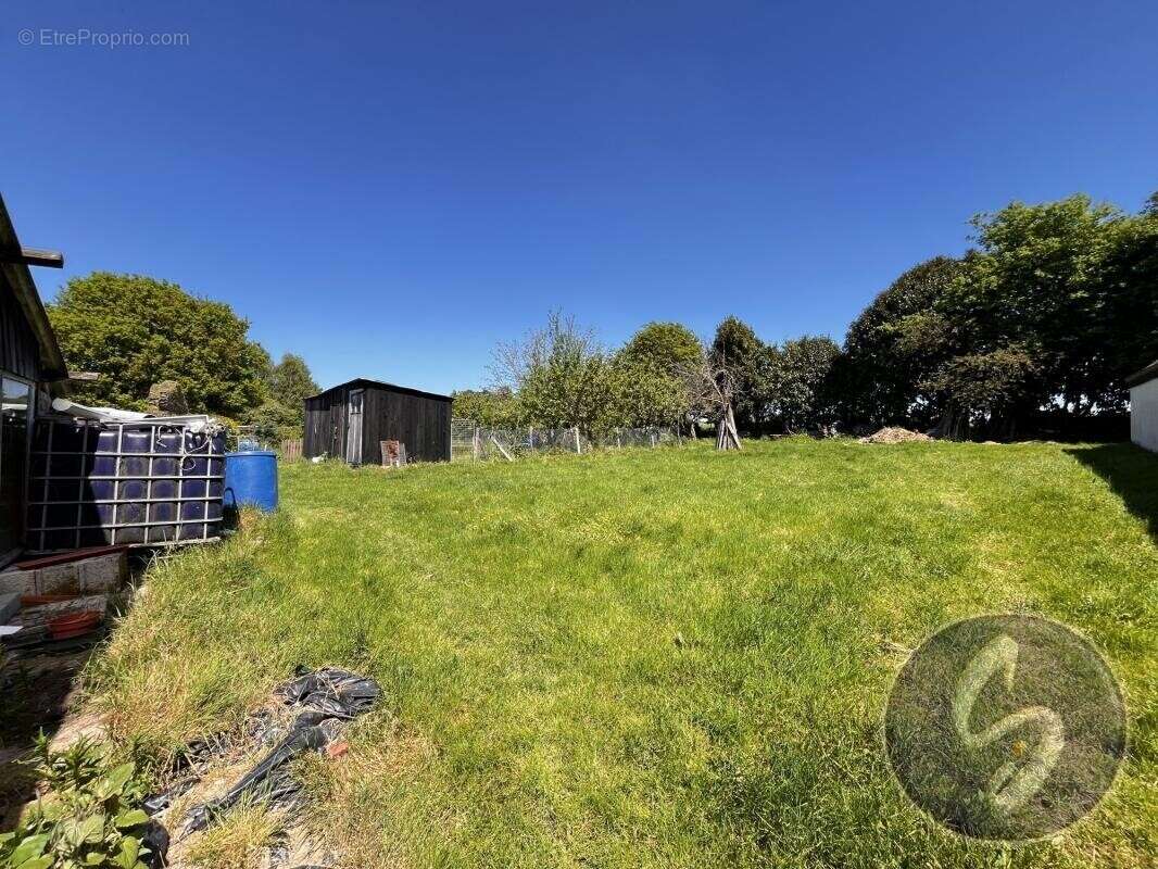 Maison de charme avec dépendances et fort potentiel - Proche - photo 20