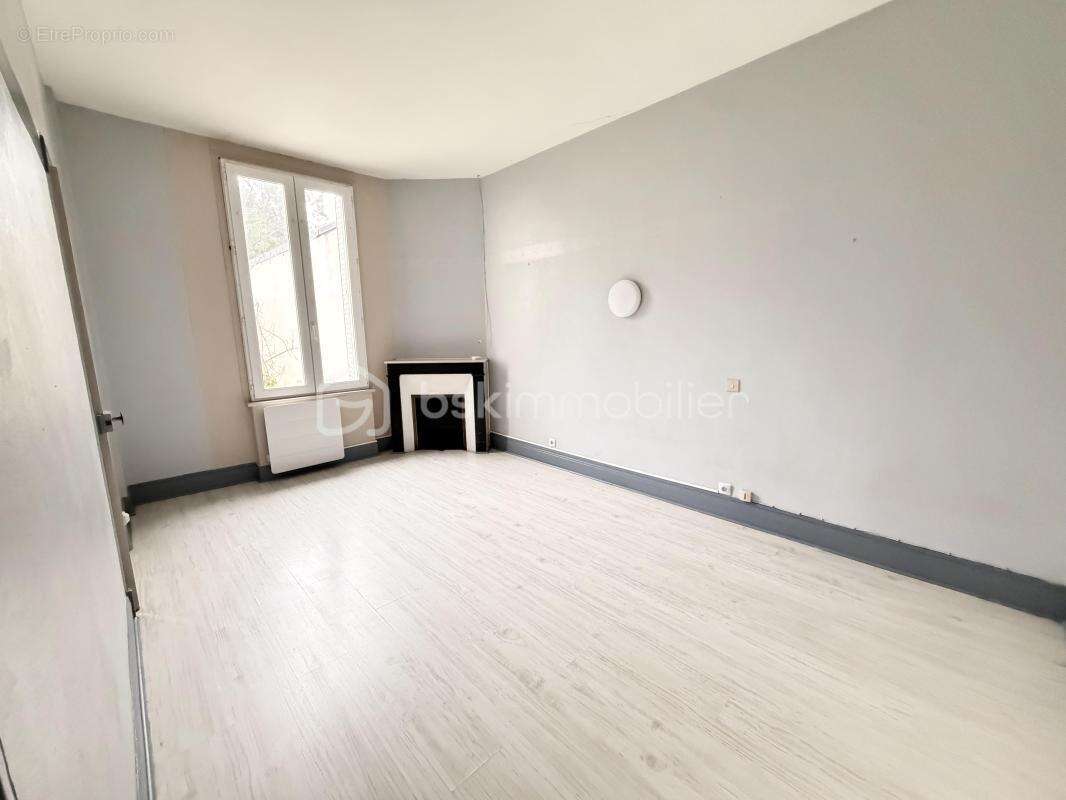 Appartement à LA GUERCHE-SUR-L'AUBOIS