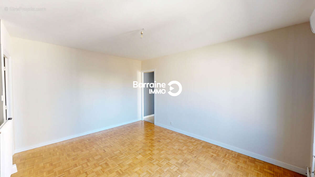 A vendre exclusivite brest saint michel appartement t1 bis 35m² - photo 7