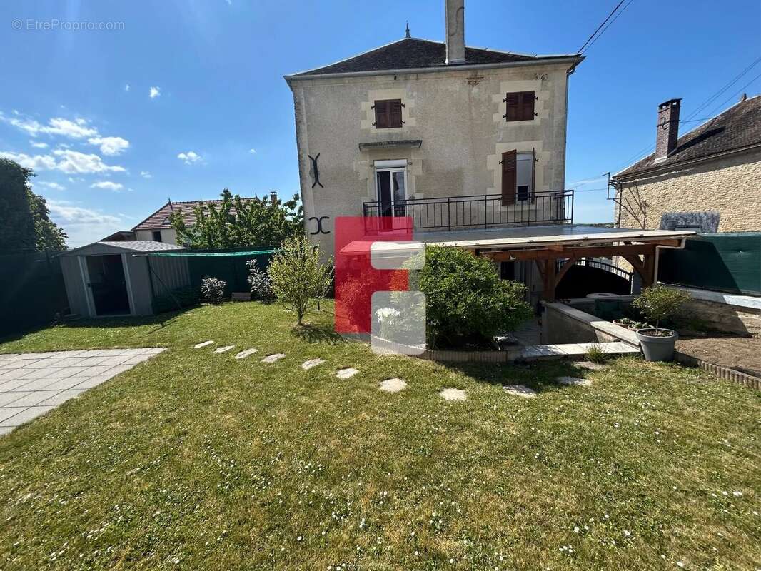 Maison à PUITS-ET-NUISEMENT