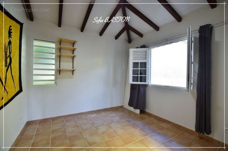 Les Trois-Îlets (972)  SOUS OFFRE Maison T4 -186 m² au sol avec grande terrasse, piscine et appartement T2 indépendant à vendre - photo 11