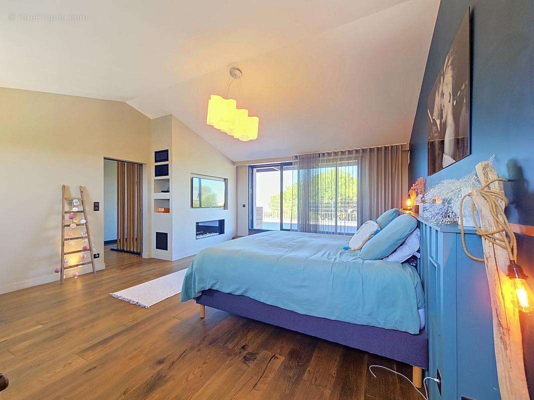 Maison 328 m² à L'houmeau  - photo 31