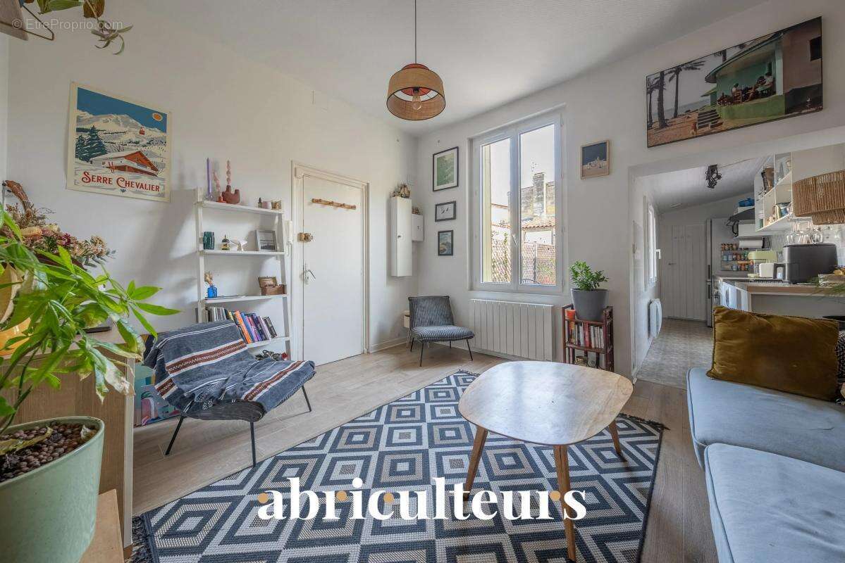 Appartement à BORDEAUX
