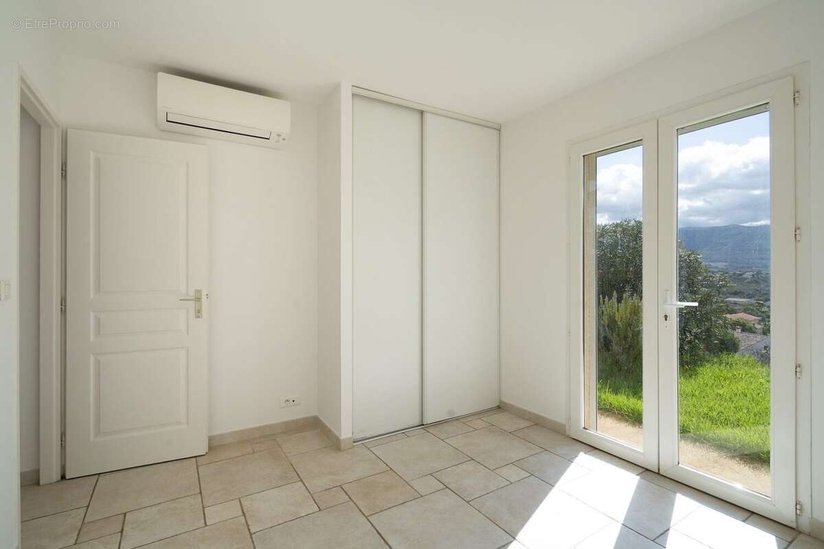 Maison à BASTELICACCIA